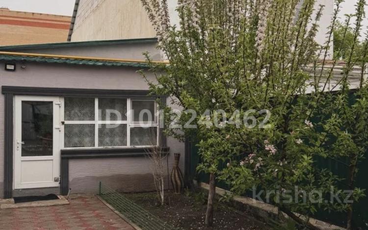 3-бөлмелі пәтер · 90 м², Горпитомник 53/8 — Конаев 1, бағасы: 19.5 млн ₸ в Актобе, мкр. Курмыш — фото 2