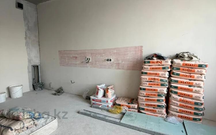 3-комнатная квартира · 74 м² · 9/12 этаж, Е 796 10 за 62 млн 〒 в Астане, Нура р-н — фото 12