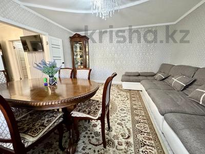 3-комнатная квартира · 70 м² · 1/9 этаж, мкр Юго-Восток, мкр Гульдер 1 за 31 млн ₸ в Караганде, Казыбек би р-н