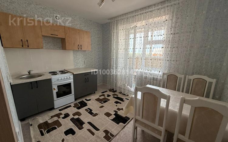 1-комнатная квартира · 34 м² · 9/9 этаж, ул. Ладожская д. 19 за 130 000 〒 в Павлодаре — фото 2