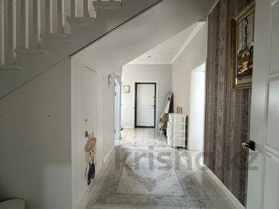 Үйдің бір бөлігі · 4 бөлме · 180 м² · 4 жүзд., Мкр Самал 1 3, бағасы: 61 млн ₸ в Уральске