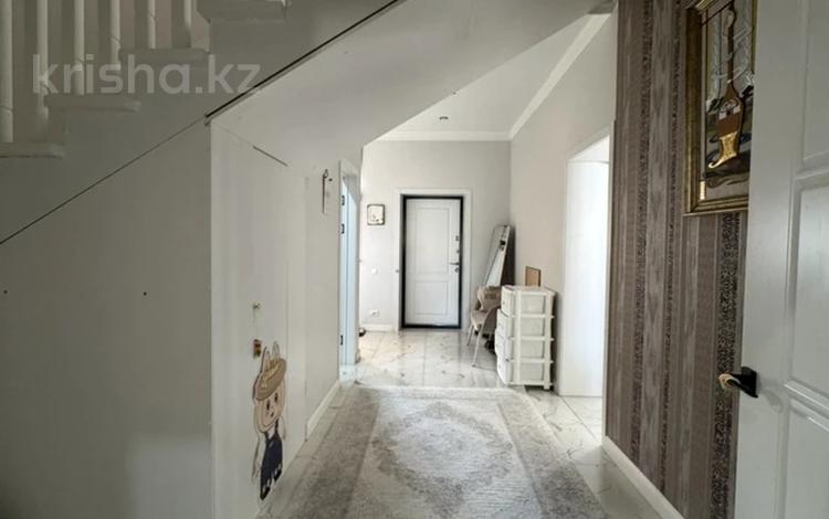 Часть дома · 4 комнаты · 180 м² · 4 сот., Мкр Самал 1 3 за 61 млн ₸ в Уральске — фото 2