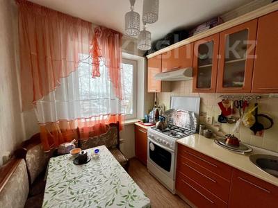 1-комнатная квартира · 32 м² · 4/5 этаж, Каирбекова 369 за 13.5 млн 〒 в Костанае