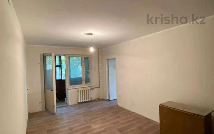 2-комнатная квартира, 43 м², 2/4 этаж, мкр №12 15 за 22.5 млн 〒 в Алматы, Ауэзовский р-н — фото 2