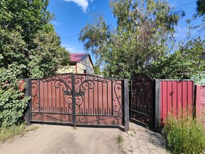 Часть дома · 4 комнаты · 110 м² · 14 сот., Майкудук за 19 млн ₸ в Караганде, Алихана Бокейханова р-н