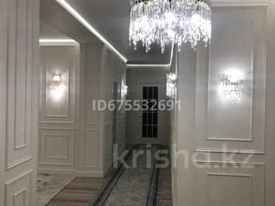4-комнатная квартира, 134 м², 3/12 этаж, Кунаева 79 за 105 млн 〒 в Шымкенте