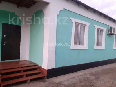 Отдельный дом · 10 комнат · 180 м² · 10 сот., мкр Геолог, Есбай куйши 3 за 26 млн 〒 в Атырау