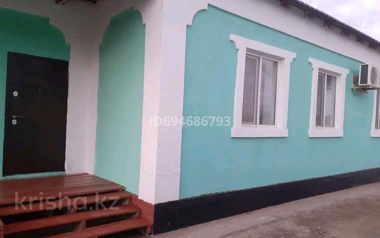 Отдельный дом · 10 комнат · 180 м² · 10 сот., мкр Геолог, Есбай куйши 3 за 26 млн 〒 в Атырау — фото 2