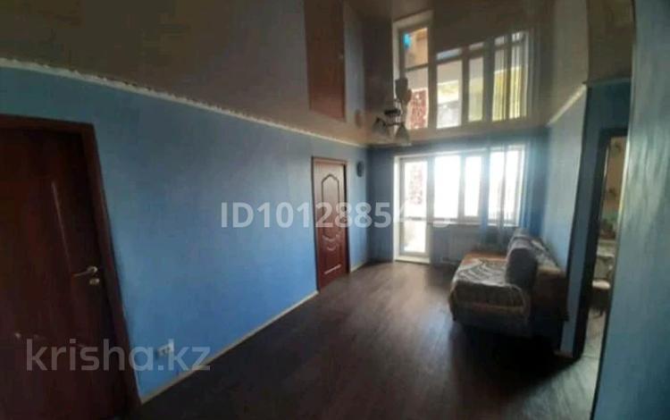 2-бөлмелі пәтер · 42.7 м² · 5/5 қабат, Пришахтинск, Пришахтинск, 21й микрорайон 4 — Налоговая, бағасы: 9.7 млн ₸ в Караганде, Алихана Бокейханова р-н — фото 2