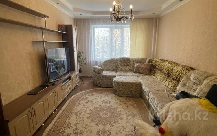 3-комнатная квартира, 73 м², 2/5 этаж, Жумабаева 16