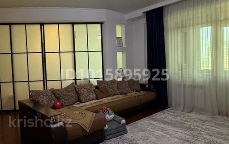 4-бөлмелі пәтер · 130 м² · 7/16 қабат, Абая 150/230, бағасы: 100 млн ₸ в Алматы, Бостандыкский р-н — фото 2