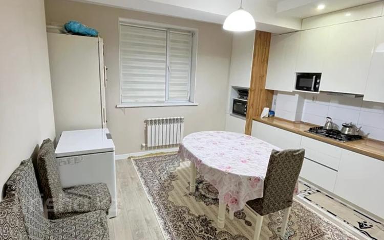 2-бөлмелі пәтер · 82.6 м² · 1/5 қабат, мкр. Алтын орда, бағасы: 26 млн ₸ в Актобе — фото 2