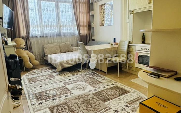 2-комнатная квартира · 50 м² · 7/12 этаж, Гоголя 20 — Уг.ул.Ришата и Муслима Абдуллиных за 380 000 ₸ в Алматы, Медеуский р-н — фото 2