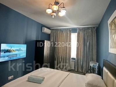 1-комнатная квартира · 60 м² · 6/12 этаж, Мкр. Дарабоз 51 за 15 000 ₸ в Алматы, Алатауский р-н