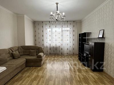 2-бөлмелі пәтер, 65 м², 8/10 қабат тәулігіне, проспект Шахтеров 70 — проспект Республики, бағасы: 12 000 〒 в Караганде, Казыбек би р-н