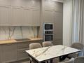3-комнатная квартира · 122 м² · 8 этаж, Сарайшык 4 — Кунаева за 1 млн ₸ в Астане, Есильский р-н