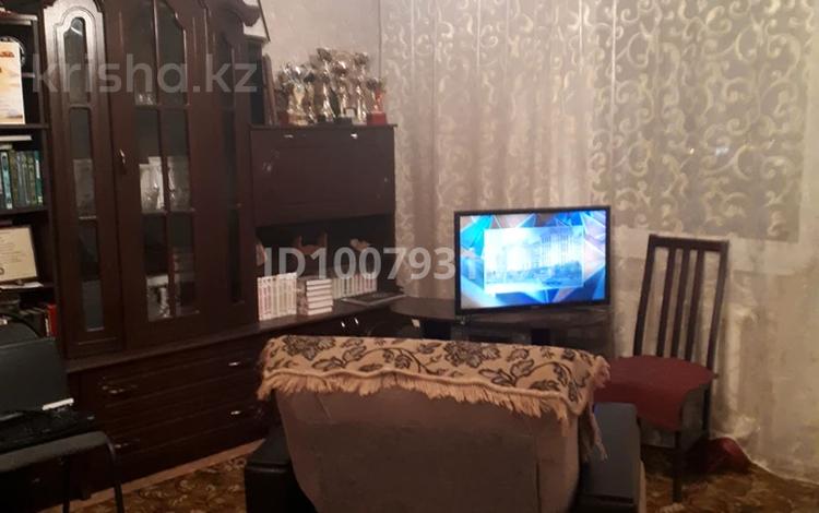 3-комнатная квартира · 65 м² · 9/9 этаж, Центр 167 — Магазин"Хрустал" за 28 млн ₸ в Семее — фото 2