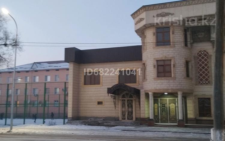 2-бөлмелі пәтер · 46 м² · 3/3 қабат, Ақымбеков 1/29 — Тойхана Құралай, бағасы: 7.5 млн ₸ в Арыси — фото 2