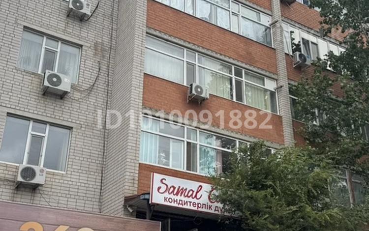 2-комнатная квартира · 63 м² · 4/5 этаж, мкр Жилгородок — Тынышбаева за 23 млн ₸ в Актобе — фото 2