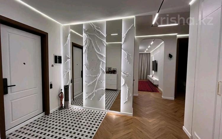 3-комнатная квартира · 95 м² · 4 этаж, Утепова 31 за 550 000 ₸ в Алматы, Бостандыкский р-н — фото 2