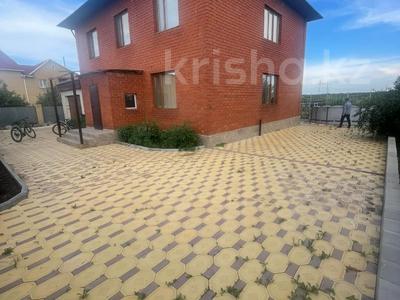 Отдельный дом · 5 комнат · 480 м² · 10 сот., Макатаева за 55 млн 〒 в Шубар