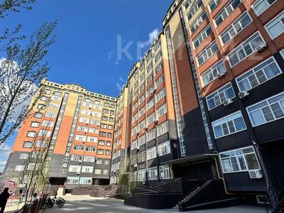 Пәтерлер в Актюбинской обл.: 4-бөлмелі пәтер · 139 м² · 4/10 қабат, мкр. Алтын орда, Алии Молдагуловой 66/2 — Около Теннисного корта, бағасы: 70 млн 〒 4-бөлмелі пәтер · 139 м² · 4/10 қабат, мкр. Алтын орда, Алии Молдагуловой 66/2 — Около Теннисного корта, бағасы: 70 млн 〒 в Актобе
