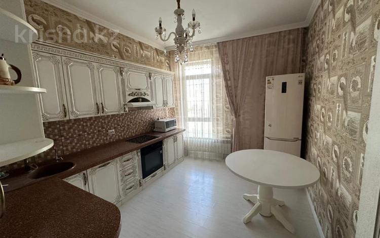 3-комнатная квартира, 100 м², 5/9 этаж, Мәңгілік Ел 53 — Улы Дала