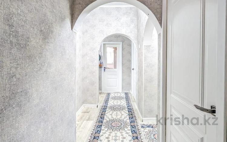 3-бөлмелі пәтер · 72 м² · 3/9 қабат, мкр Аксай-4 6, бағасы: 45 млн ₸ в Алматы, Ауэзовский р-н — фото 2