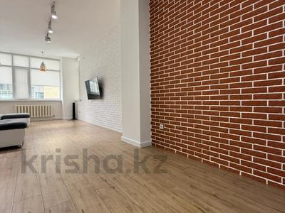 3-бөлмелі пәтер · 99.5 м² · 8/22 қабат, Момышулы, бағасы: 49 млн ₸ в Астане, Алматы р-н
