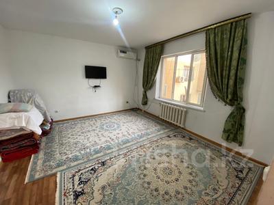 Продажа квартир в Шымкенте: 2-комнатная квартира · 49 м² · 2/9 этаж, мкр Нурсат за 19 млн 〒 2-комнатная квартира · 49 м² · 2/9 этаж, мкр Нурсат за 19 млн 〒 в Шымкенте, Каратауский р-н