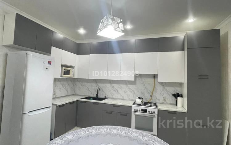 Часть дома · 6 комнат · 165.4 м² · 10 сот., Есбай Күйші 32 — Возле магазин Асылжан за 22 млн ₸ в Атырау, мкр Мирас — фото 2