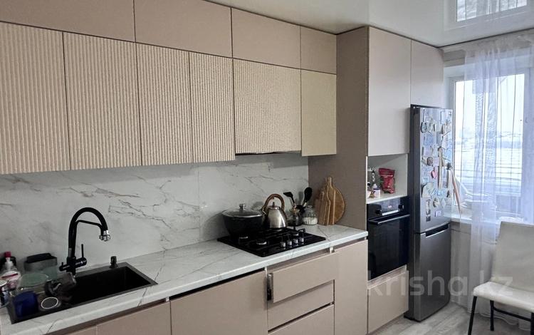 3-комнатная квартира · 72 м² · 6/9 этаж, 8-й микрорайон, 8 микрорайон 1 за 32.5 млн 〒 в Костанае — фото 2