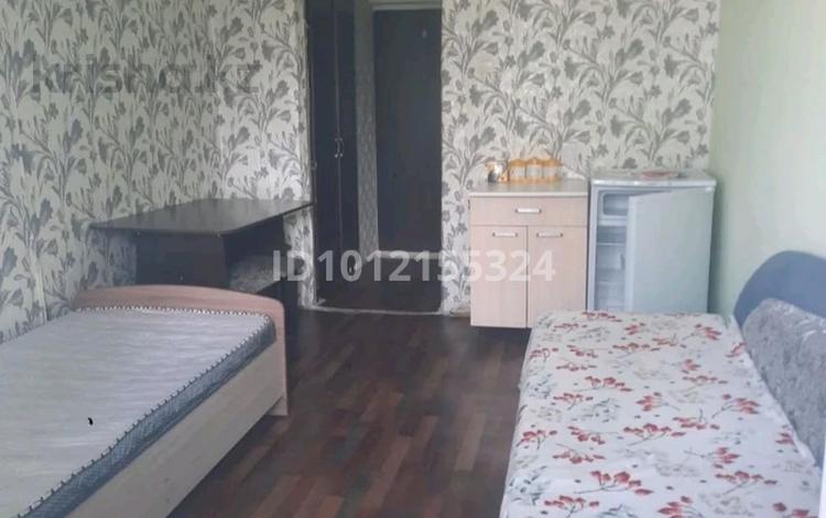 1-бөлмелі пәтер · 16 м² · 2/5 қабат, Уральская 3, бағасы: 5.2 млн ₸ в Семее — фото 2