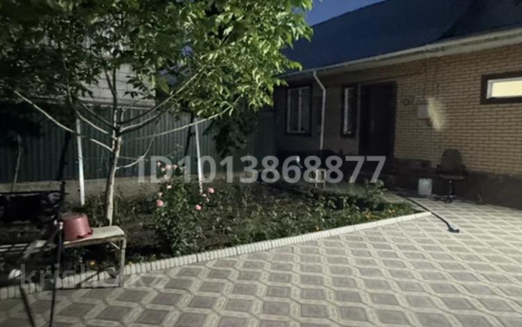 Отдельный дом · 4 комнаты · 120 м² · 6 сот., мкр Курамыс за 90 млн ₸ в Алматы, Наурызбайский р-н — фото 2