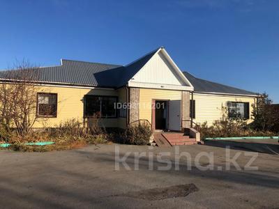 Продажа коммерческой недвижимости в Костанайской обл.: Магазины и бутики · 121.7 м² за 37 млн 〒 Магазины и бутики · 121.7 м² за 37 млн 〒 в Владимировке