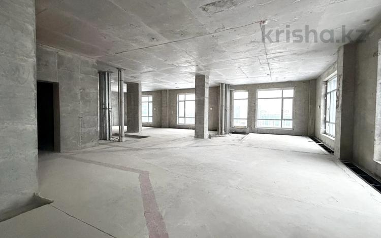 4-бөлмелі пәтер · 225 м² · 13/18 қабат, Динмухамеда Кунаева 8а, бағасы: 255 млн 〒 в Астане, Есильский р-н — фото 16