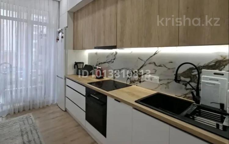 3-комнатная квартира · 73 м² · 5/8 этаж, мкр Уркер, Айтматова 40/1 — Мухамедханова за 44 млн ₸ в Астане, Нура р-н — фото 2
