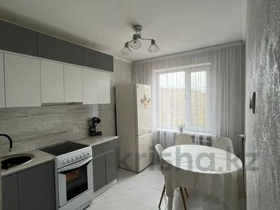 4-комнатная квартира, 85 м², 8/9 этаж, камзина 56 за 30.4 млн 〒 в Павлодаре