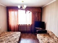 2-бөлмелі пәтер, 52 м², 3/10 қабат тәулігіне, Байсалыкова 65, бағасы: 8 500 〒 в Семее