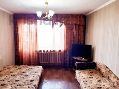2-комнатная квартира, 52 м², 3/10 этаж посуточно, Байсалыкова 65 за 8 500 〒 в Семее