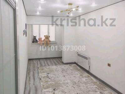 3-бөлмелі пәтер · 70 м² · 5/5 қабат, 8-ш/а. 19 — В центре города возле базара, бағасы: 18.5 млн ₸ в Актау, 8-й мкр