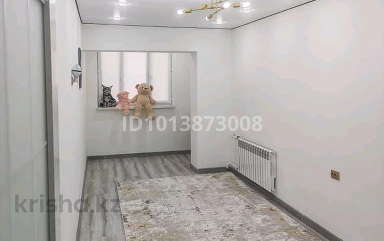 3-бөлмелі пәтер · 70 м² · 5/5 қабат, 8-ш/а. 19 — В центре города возле базара, бағасы: 18.5 млн ₸ в Актау, 8-й мкр — фото 2