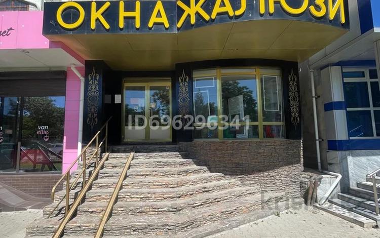 Офисы, магазины и бутики, салоны красоты, образование, развлечения · 100 м² за 60 млн 〒 в Шымкенте, Аль-Фарабийский р-н — фото 2