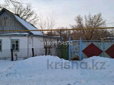 Отдельный дом · 2 комнаты · 53 м² · 10 сот., Иксанова — Около Казгазаймака за 7 млн ₸ в Аксае