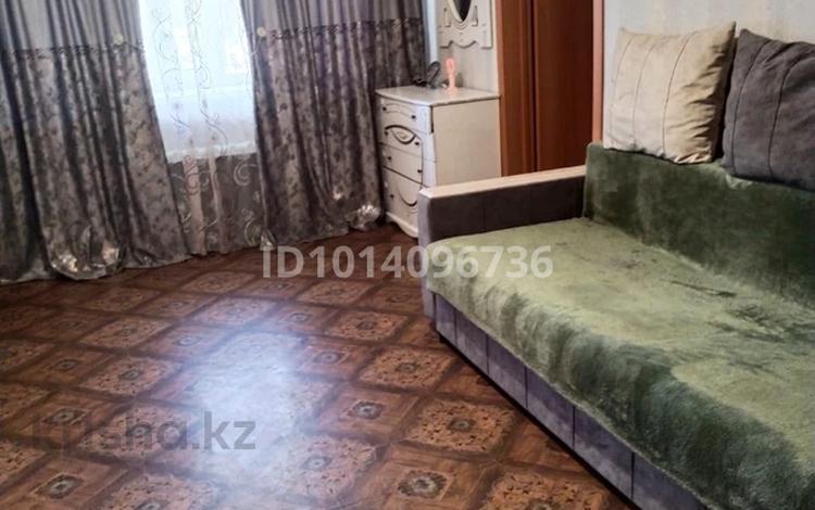 3-комнатная квартира · 54 м² · 1/4 этаж, Ишимская 70 за 8 млн ₸ в Караганде, Алихана Бокейханова р-н — фото 5