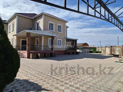 Отдельный дом · 5 комнат · 200 м² · 11 сот., Мамыр 49 — Мамыр за 85 млн 〒 в Актау, мкр Приморский