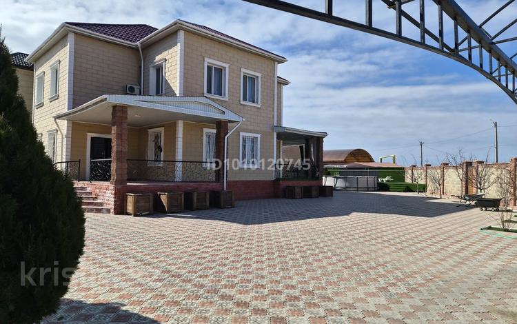 Отдельный дом · 5 комнат · 200 м² · 11 сот., Мамыр 49 — Мамыр за 85 млн 〒 в Актау, мкр Приморский — фото 2