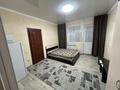 1-комнатная квартира, 32 м², 2/2 этаж помесячно, проспект Республики за 80 000 〒 в Караганде, Казыбек би р-н — фото 3