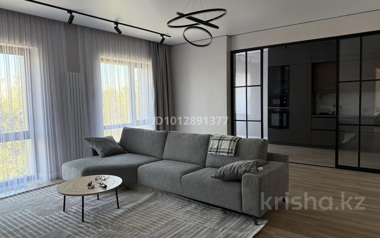 3-бөлмелі пәтер · 130 м², мкр Ерменсай, Ушкемпирова 42, бағасы: 900 000 ₸ в Алматы, Бостандыкский р-н — фото 2