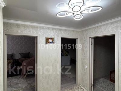 3-комнатная квартира · 62 м² · 3/5 этаж, Карла Маркса — Олимпийские мишка за 16 млн 〒 в Шахтинске